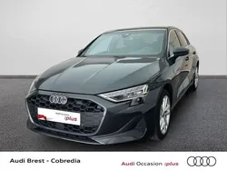 Gris manhattan métallisé Utilisé 2024 Audi A3 Business | 32 480 € (Prix juste)