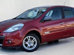 Utilisé 2010 Renault Clio III Expression Citadine | 7 990 € (Prix assez cher)