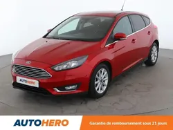 Bleu Utilisé 2015 Ford Focus Titanium Berline | 10 490 € (Prix juste)