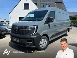 Gris Nouvelle 2025 Renault Master Van | 34 990 € (Bon prix)