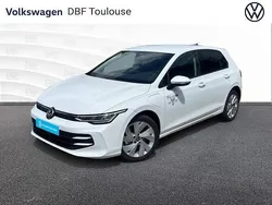 Utilisé 2025 VW Golf VIII R-line | 36 980 € (Prix cher)