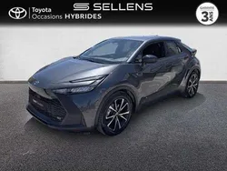 Utilisé 2024 Toyota C-HR Design SUV | 31 990 € (Prix juste)
