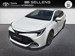 Blanc Utilisé 2024 Toyota Corolla Design | 28 480 € (Prix juste)