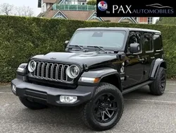 Noir Nouvelle 2024 Jeep Wrangler Sahara SUV | 89 420 € (Prix juste)