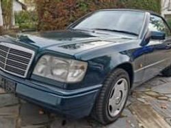 Vert Utilisé 1995 Mercedes E200 Cabriolet | 18 900 €