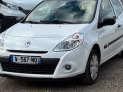 Utilisé 2009 Renault Clio III Expression Citadine | 5 250 € (Prix juste)