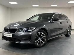 Mineralgrau Utilisé 2022 BMW 330 Comfort Edition Break | 33 900 € (Prix juste)