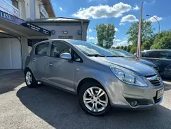 Gris Utilisé 2009 Opel Corsa Citadine | 4 990 € (Prix juste)
