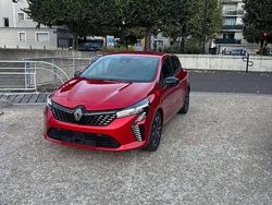 Rouge Occasion 2024 Renault Clio V Techno Berline | 11 000 € (Super prix)