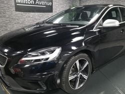 Utilisé 2019 Volvo V40 R-Design Break | 13 990 € (Prix juste)