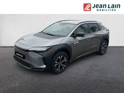 Gris Utilisé 2024 Toyota bZ4X SUV | 32 990 € (Super prix)