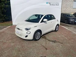 Beige Utilisé 2023 Fiat 500e Action Citadine | 12 990 € (Prix juste)