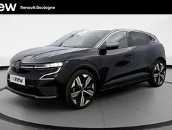 Noir Utilisé 2023 Renault Mégane Iconic Berline | 29 990 € (Prix juste)