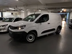 Blanc Utilisé 2022 Peugeot Partner S Monospace | 19 390 €