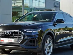 Noir métal Utilisé 2020 Audi Q8 SUV | 65 890 € (Prix juste)