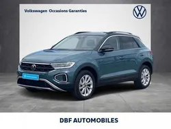 Bleu Utilisé 2024 VW T-Roc Edition SUV | 30 999 € (Prix juste)