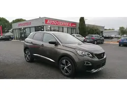 Gris Utilisé 2019 Peugeot 3008 Allure SUV | 19 290 € (Prix juste)