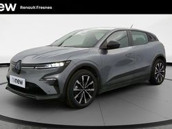 Gris Utilisé 2022 Renault Mégane Evolution Berline | 24 280 € (Prix juste)