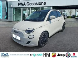 Blanc Utilisé 2022 Fiat 500e Citadine | 17 000 € (Prix assez cher)