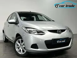 Argent Utilisé 2010 Mazda 2 Independence Berline | 5 350 €