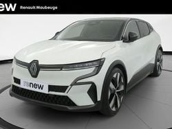 Blanc Utilisé 2022 Renault Mégane Techno Berline | 23 999 € (Prix juste)