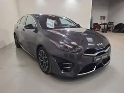 Gris Utilisé 2022 Kia ProCeed GT-Line Citadine | 26 380 € (Prix juste)
