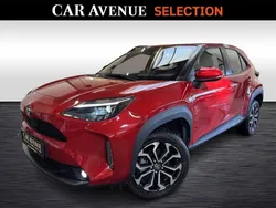 Rouge Utilisé 2023 Toyota Yaris Hybrid Plus | 26 690 € (Prix cher)