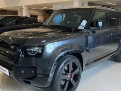 Utilisé 2024 Land Rover Defender SUV | 127 890 €