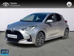 Utilisé 2022 Toyota Yaris Hybrid Design Berline | 18 990 € (Prix juste)