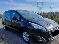 Utilisé 2015 Peugeot 5008 Allure Monospace | 11 999 € (Prix juste)