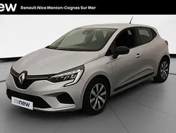 Utilisé 2023 Renault Clio V Citadine | 15 799 € (Prix juste)