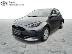 Gris Utilisé 2024 Toyota Yaris Hybrid Berline | 23 066 € (Prix cher)