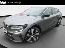 Gris Utilisé 2023 Renault Mégane Techno Berline | 23 990 € (Prix juste)