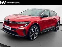 Rouge Occasion 2023 Renault Megane E-Tech Techno Berline | 26 900 € (Prix juste)