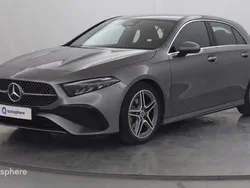 Gris Utilisé 2024 Mercedes A200 AMG line Berline | 37 499 € (Prix assez cher)