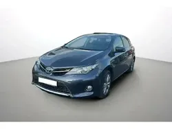Beige Utilisé 2014 Toyota Auris Hybrid Berline | 9 890 € (Prix juste)