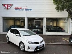 Blanc Utilisé 2014 Toyota Auris Berline | 6 500 €