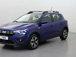 Bleu Utilisé 2024 Dacia Sandero Expression Citadine | 16 250 € (Prix juste)