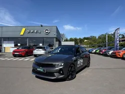 Gris kristall mã©tallisã©/toit noir karbon Utilisé 2025 Opel Astra Berline | 42 990 €