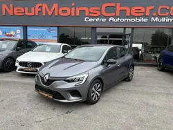 Gris Utilisé 2022 Renault Clio V Equilibre Berline | 13 990 € (Prix juste)