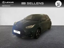 Bleu genièvre (m) Utilisé 2025 Toyota Yaris Hybrid Design Berline | 23 880 € (Prix assez cher)