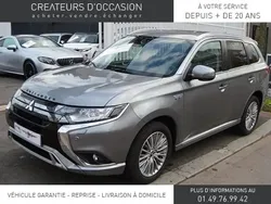 Gris Utilisé 2020 Mitsubishi Outlander P-HEV SUV | 24 990 € (Prix assez cher)
