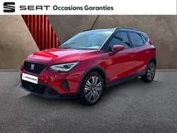 Rouge passion/toit noir minuit métal Utilisé 2023 Seat Arona SUV | 16 900 € (Prix juste)