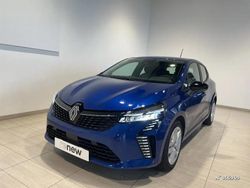 Bleu Utilisé 2023 Renault Clio V Evolution | 12 490 € (Bon prix)