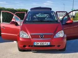 Rouge Utilisé 2000 Mercedes 170 | 3 990 €