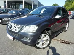 Gris Utilisé 2009 Mercedes ML350 SUV | 15 990 € (Prix juste)