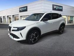 Blanc Nouvelle 2025 Alfa Romeo Junior Edizione Speciale SUV | 27 990 € (Super prix)