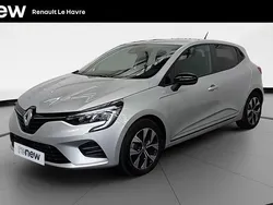 Gris Utilisé 2023 Renault Clio V Evolution Berline | 15 790 € (Prix juste)