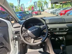 Blanc Utilisé 2022 Dacia Sandero Essentiel Citadine | 11 990 € (Prix juste)