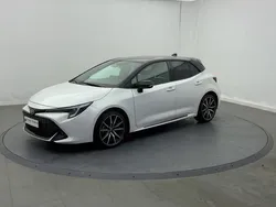 Blanc Utilisé 2024 Toyota Corolla Sport Berline | 29 439 €